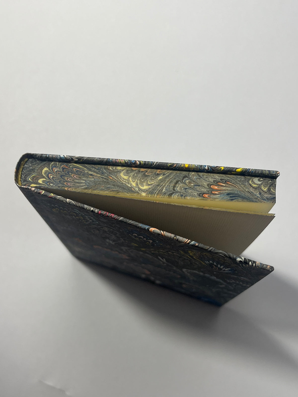 Il papiro hand marbled notebook