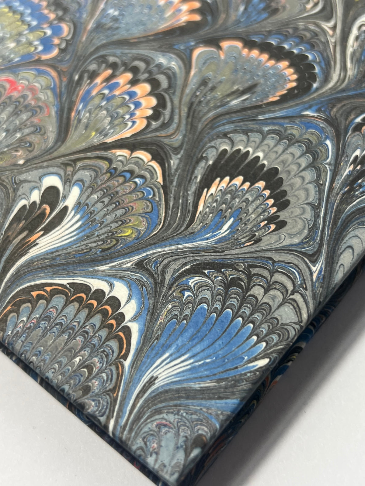 Il papiro hand marbled notebook