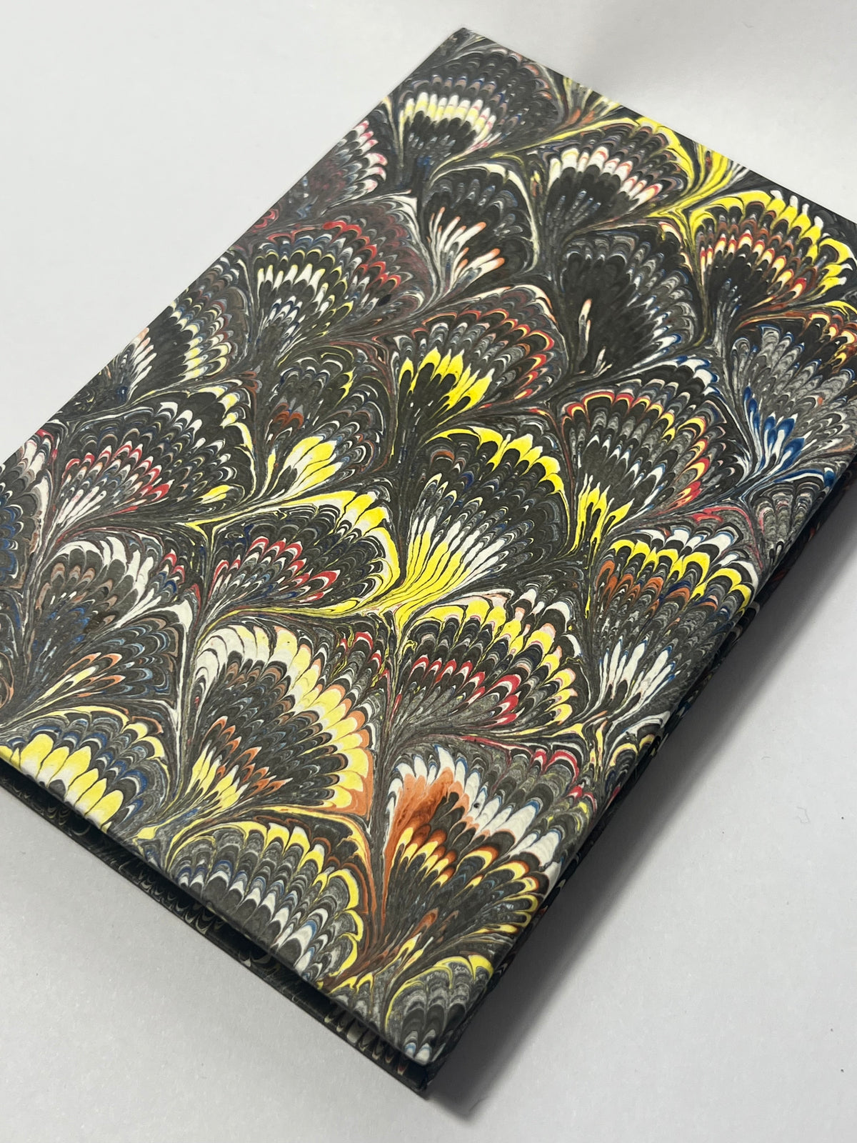 Il papiro hand marbled notebook