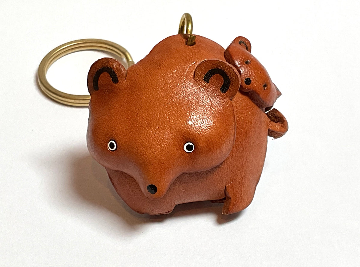 Japanese Handmade Leather keychain - mummy bear and cub