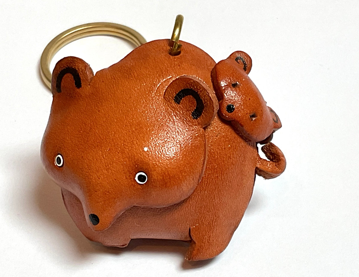Japanese Handmade Leather keychain - mummy bear and cub