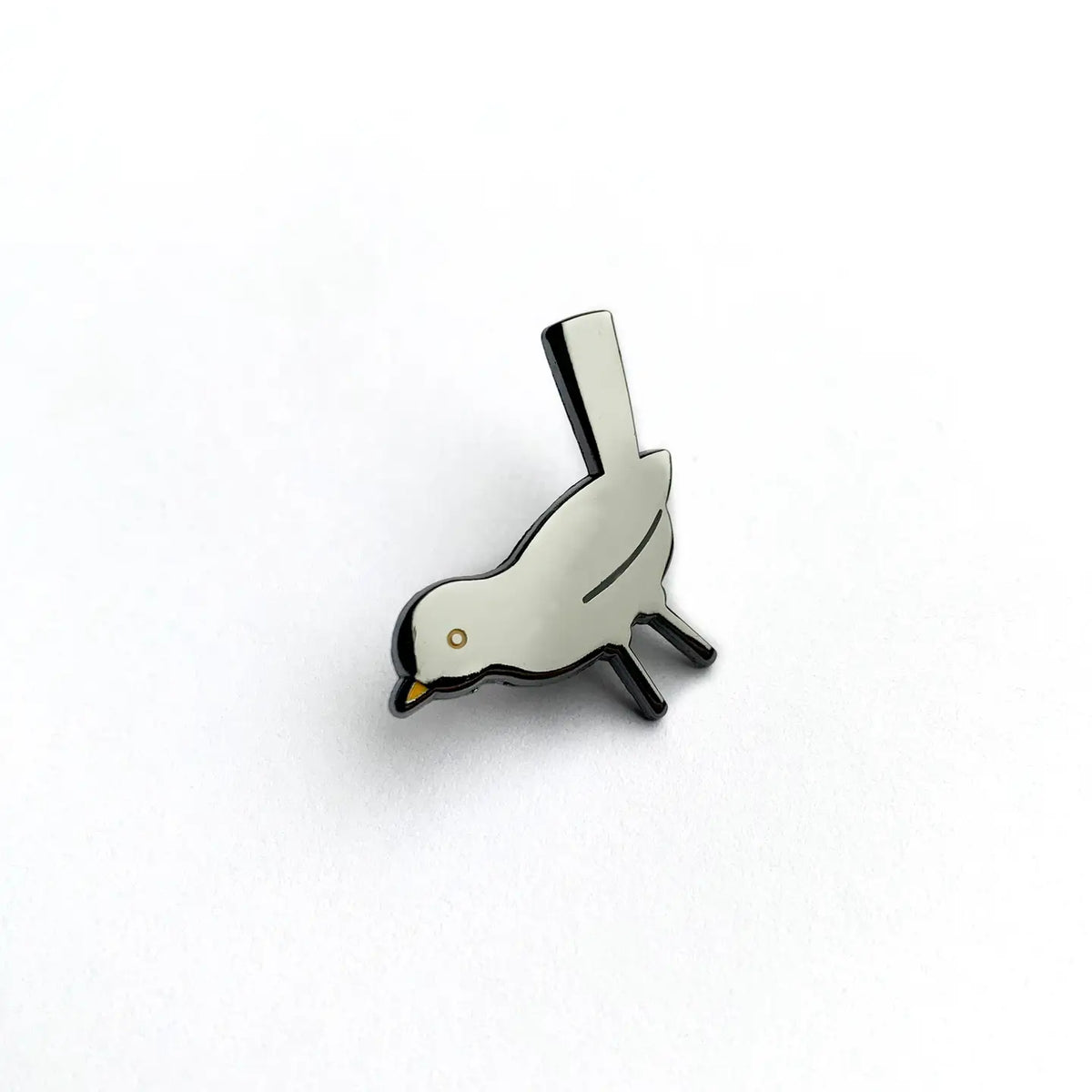 Tom Hardwick animal pin - blackbird