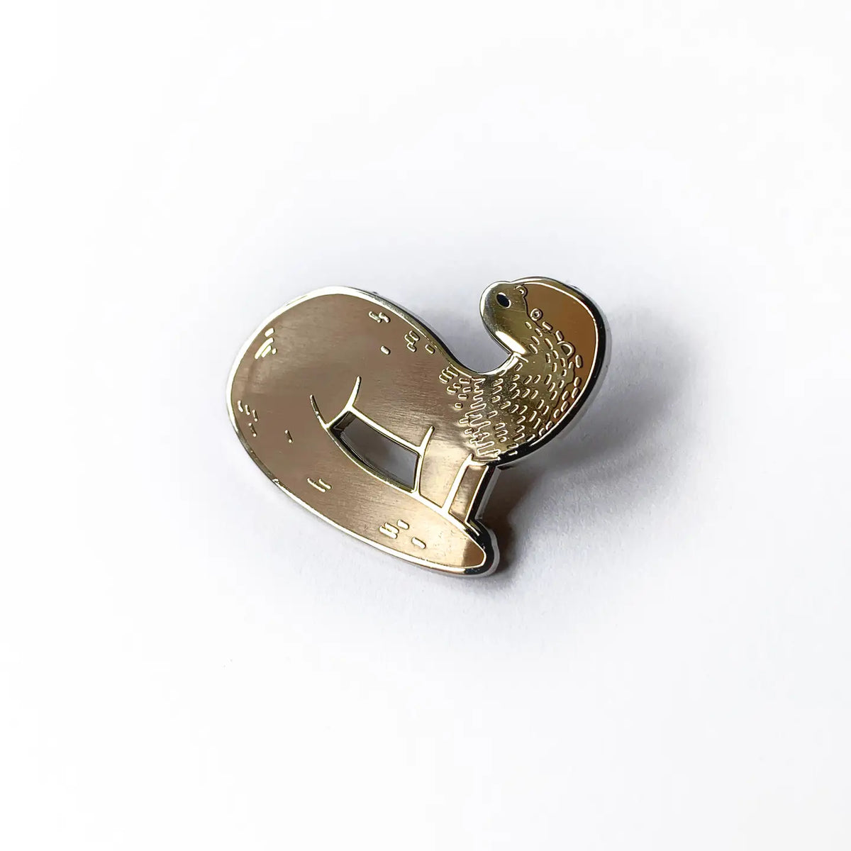 Tom Hardwick animal pin - river otter
