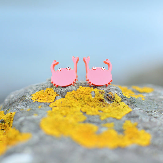 Silly loaf crab stud earrings