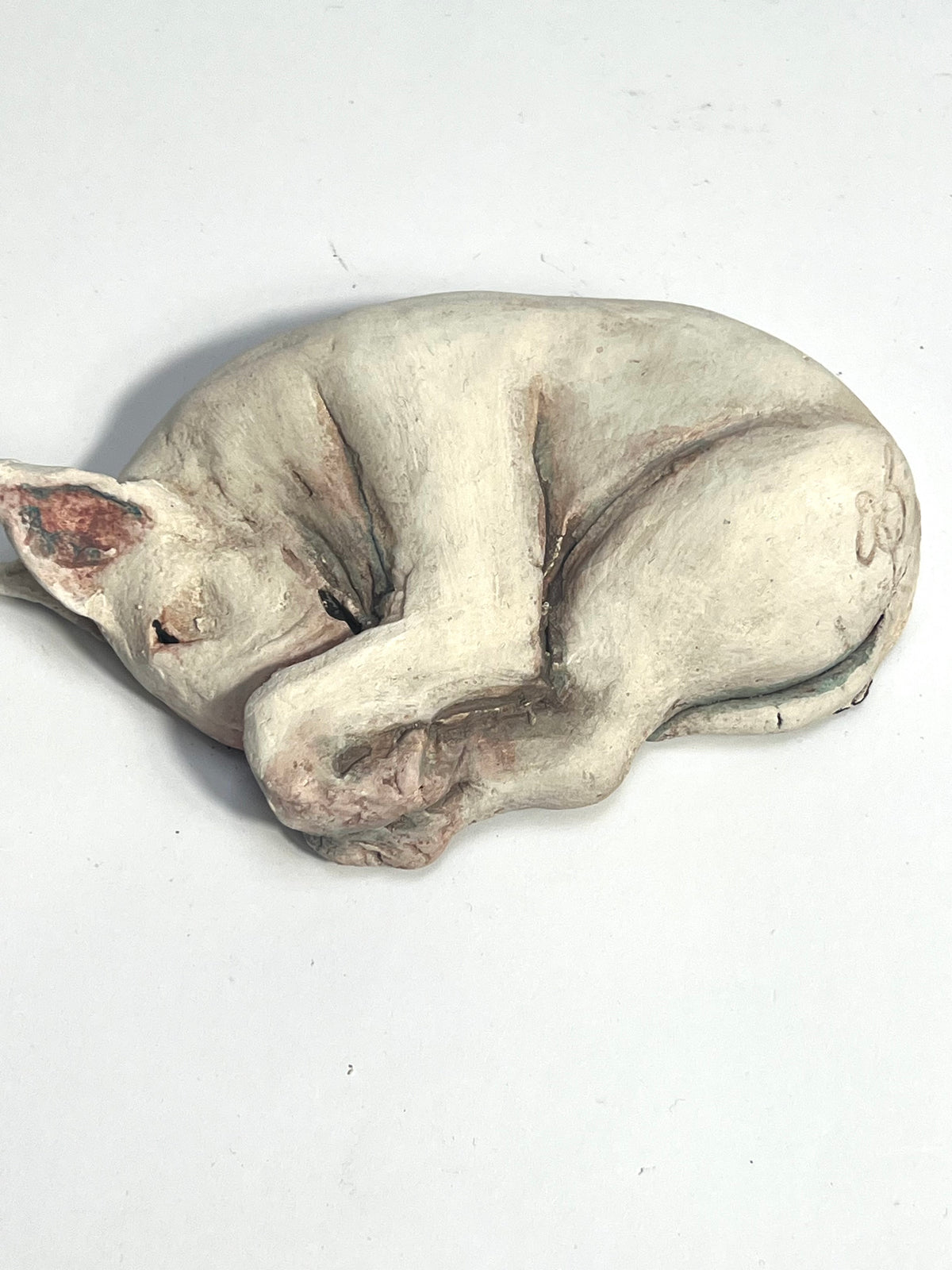 Bully tuck sculpture by olivia brown